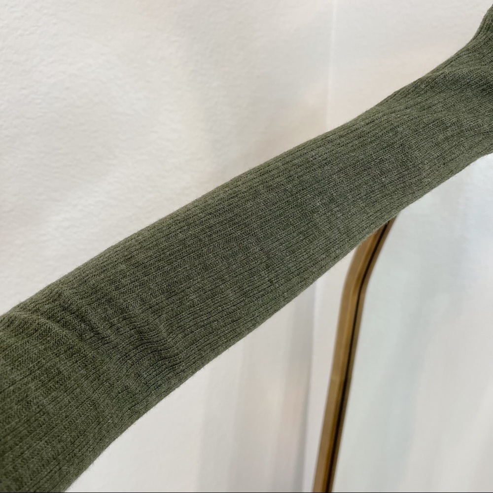 LAST • The Adriana Twisted Detail Long Sleeve Dress - Picture 5 of 7